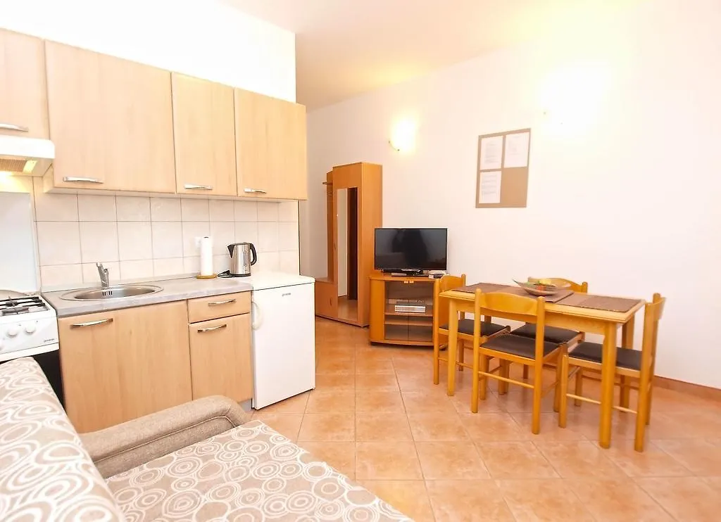 Apartment Claudio 1136 Galižana