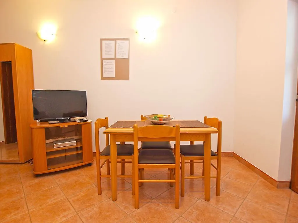 Apartment Claudio 1136 Galižana
